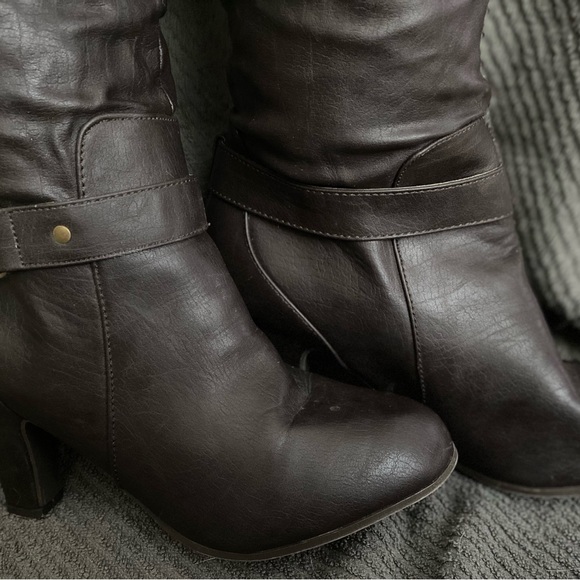 ELEANOR BOOTS Size 9 Brown - Picture 6 of 8